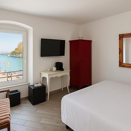 Hotel Relais Al Porto Peschiera del Garda Exterior foto