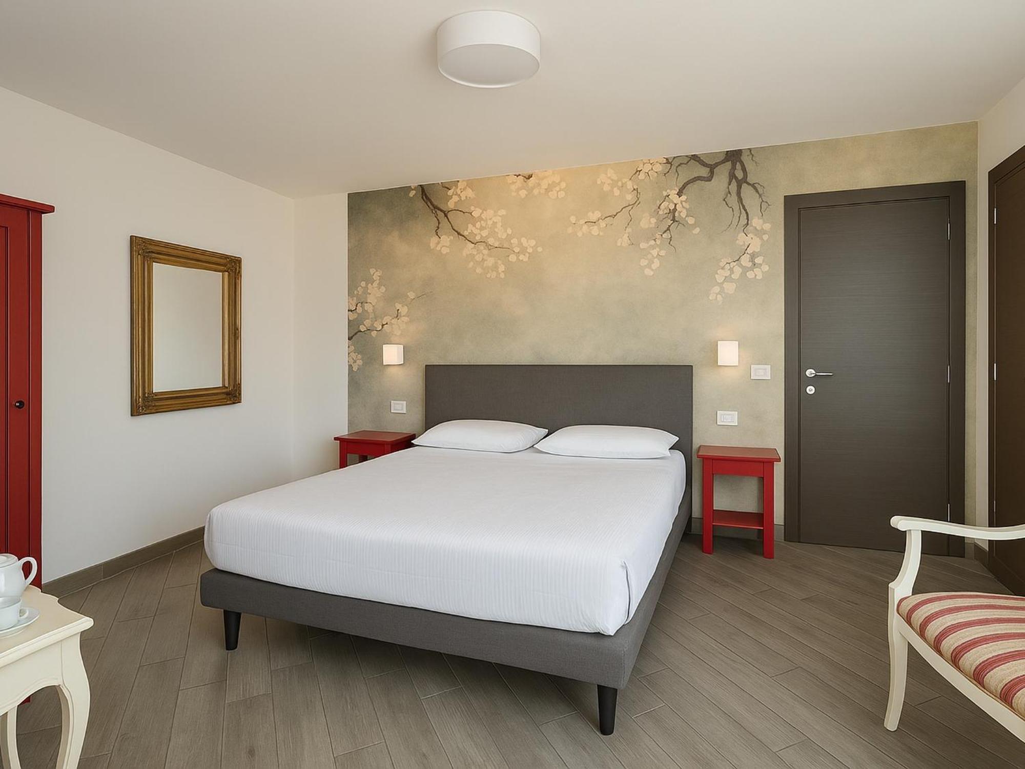 Hotel Relais Al Porto Peschiera del Garda Exterior foto
