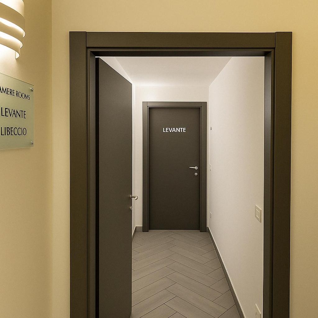 Hotel Relais Al Porto Peschiera del Garda Exterior foto